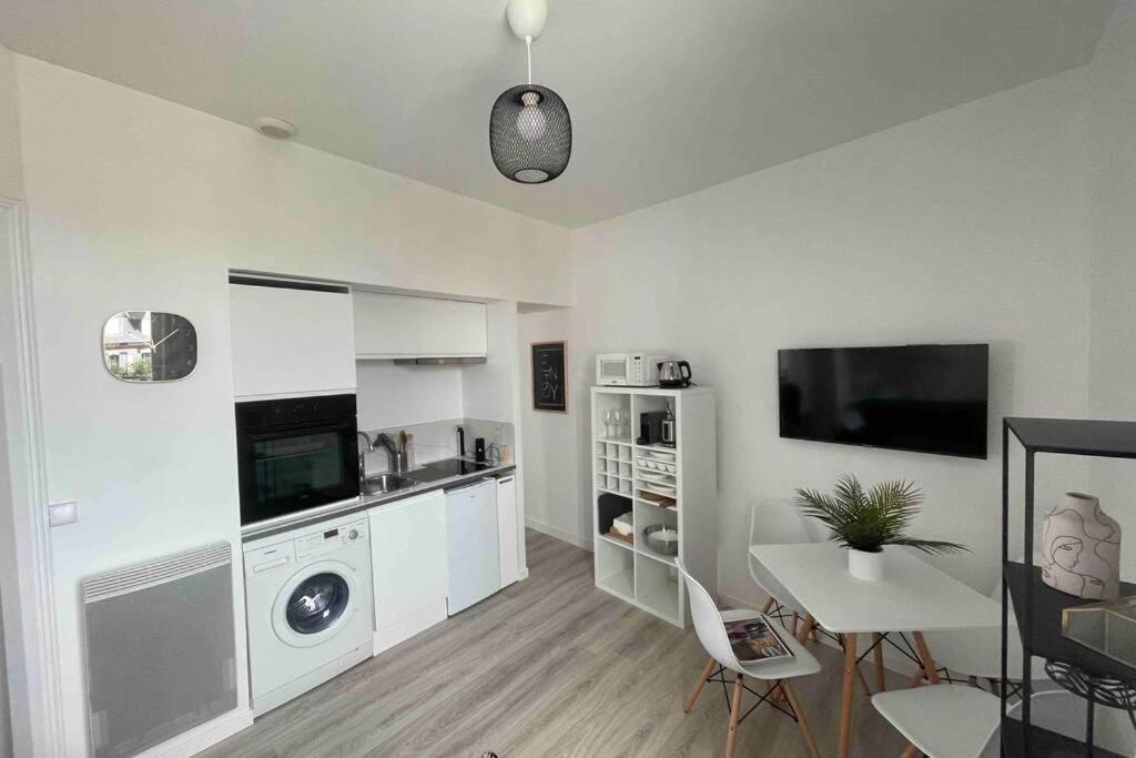 L'Oiseau Bleu Appt 2 Pieces , 150 M De La Plage Apartment Blonville-sur-Mer Ngoại thất bức ảnh